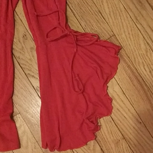 2B Together Blouse in True Red - Picture 4 of 4